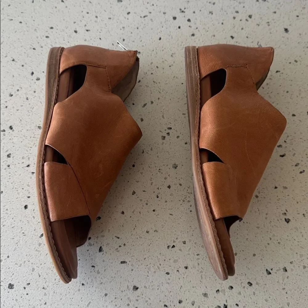 Sofft Cognac Brown Leather Sandals Open Toe Casual Comfortable Women’s Size 10M